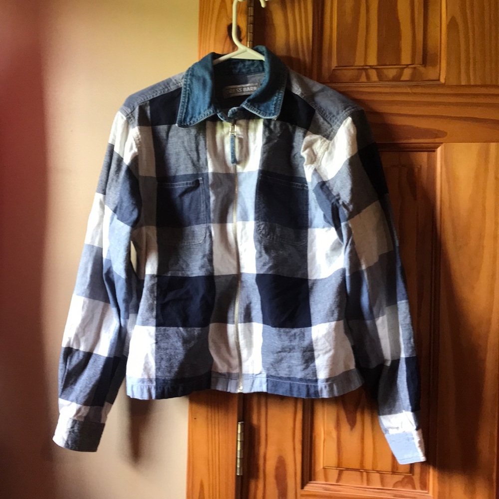 Blue zip up shirt |